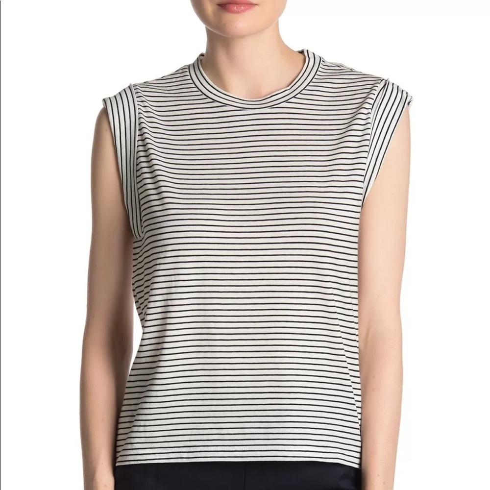 Vince size L stripe sleeveless shirt black / white